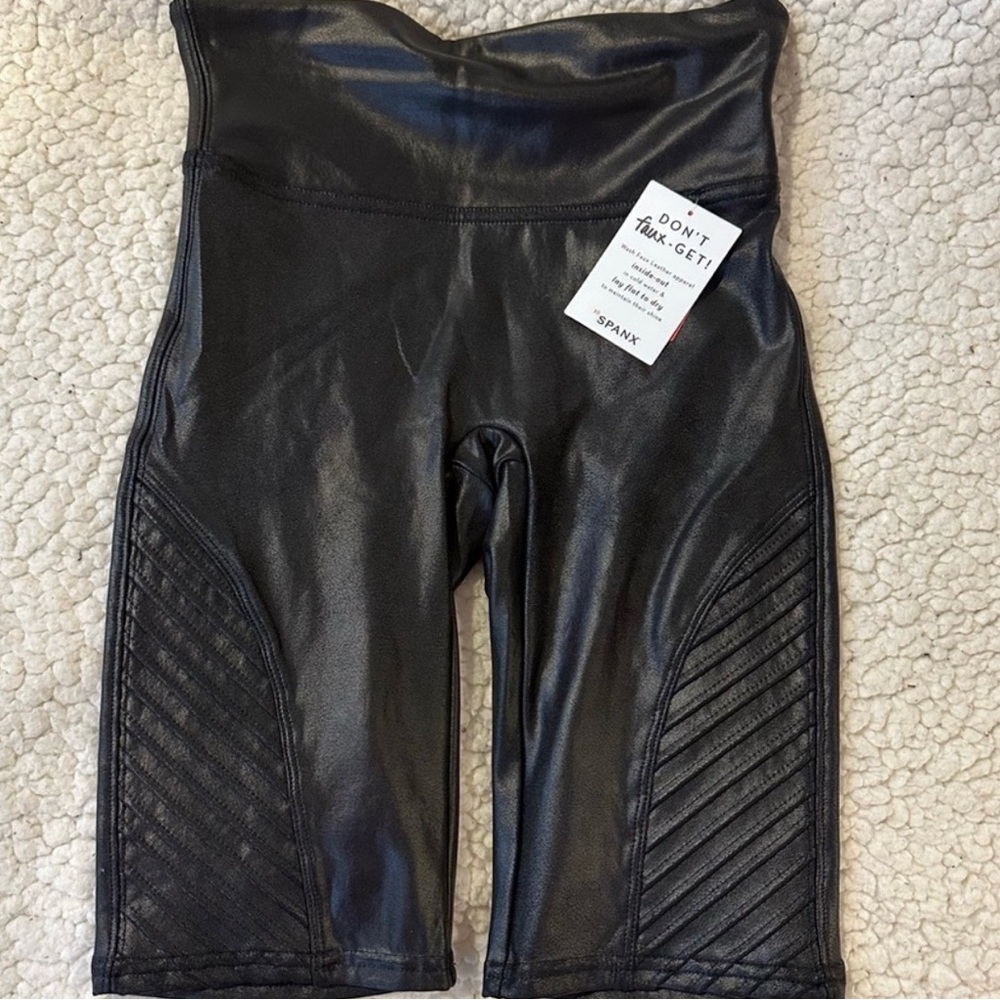 NEW!! SPANX XS Faux Leather Shaping Shorts ~SEXY & SNATCHED! (NO tags NO Tummy!) - Picture 9 of 10